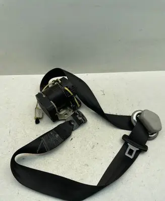 Volkswagen Golf IV Front seatbelt 1J4857706AB 040316 33016966
