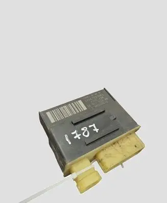 Peugeot 5008 Glow plug pre-heat relay 9662570880