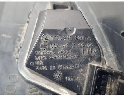 Skoda Superb B8 (3V) Front door wing mirror part 3T0945291A 0044170000