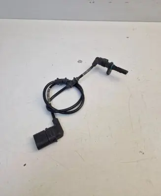 Mercedes-Benz E W213 Rear ABS sensor wiring A2135403805 MD004002