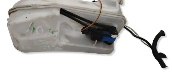 Renault Clio IV Windshield washer fluid reservoir/tank 289107623R