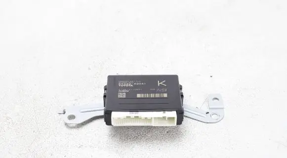 Toyota RAV 4 (XA40) Door control unit/module 8922242041