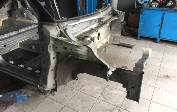 Suzuki Swift II Front quarter panel 