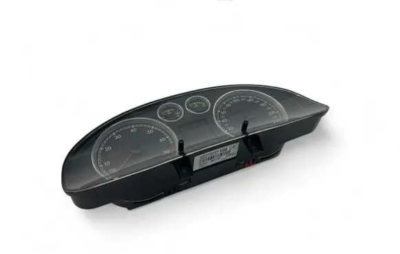 Volkswagen PASSAT B5 Speedometer (instrument cluster) 3B0920807E