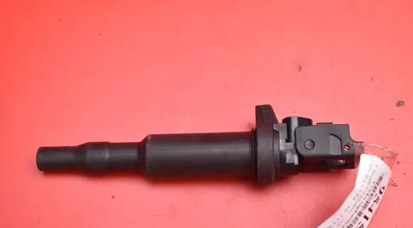 Citroen C3 Picasso High voltage ignition coil 8647689-01