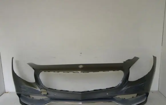 Mercedes-Benz S C217 Front bumper brakinformacji