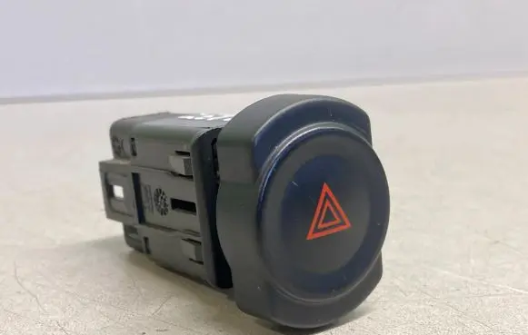 Dacia Duster Hazard light switch 602232