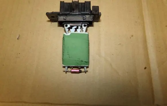Fiat Punto (199) Heater blower motor/fan resistor