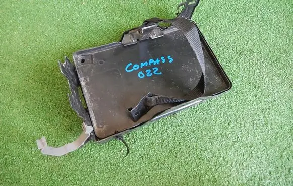 Jeep Compass Battery tray 