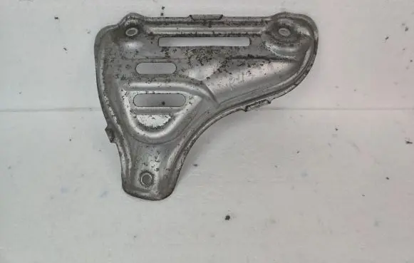 Toyota Prius+ (ZVW40) Exhaust heat shield