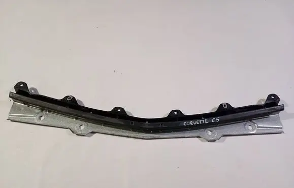 Chevrolet Corvette C5 Front bumper mounting bracket 10256973