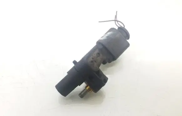 Volkswagen Touran I Crankshaft speed sensor 038906433A 1J0973703