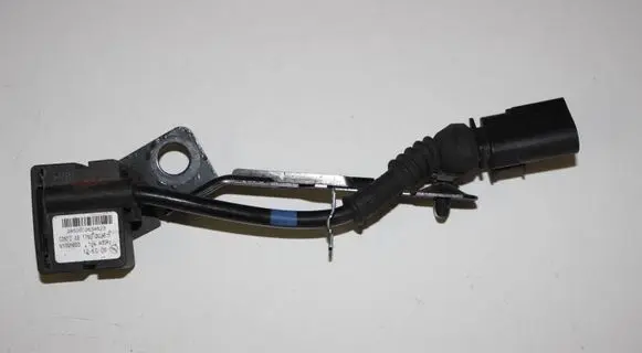 Audi A8 S8 D3 4E Air suspension front height level sensor 4E0616575K 15179200652