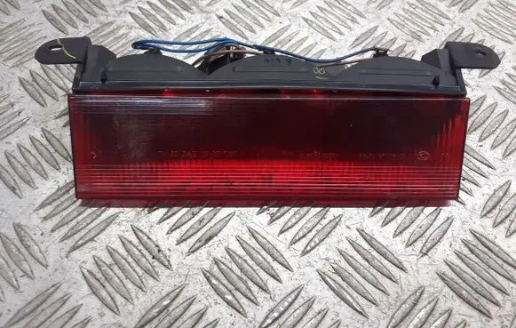 Chrysler PT Cruiser Third/center stoplight 05288748AC