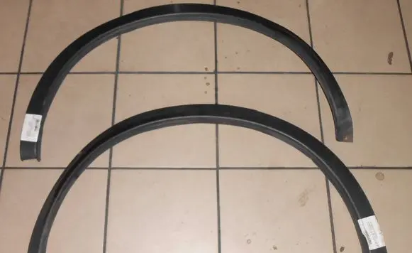 Nissan Qashqai Rear arch trim 93829BR0 93828BR0