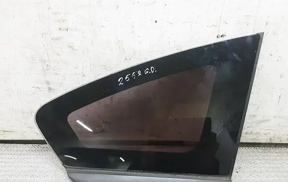 Dodge Caliber Rear side window E643R008011