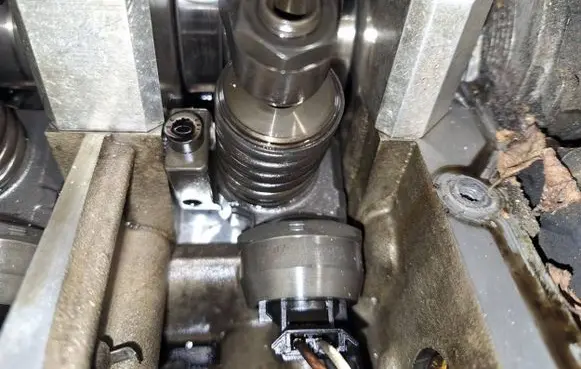 Seat Leon (1P) Fuel injector