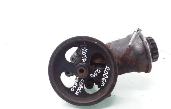 Toyota Corolla Verso E121 Power steering pump