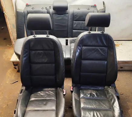 Seat set