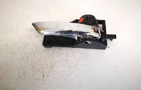 Suzuki SX4 S-Cross Rear door interior handle