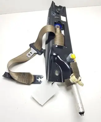 Volvo XC70 Front seatbelt 39811483