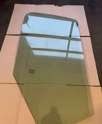Fiat Ducato Front door window glass four-door