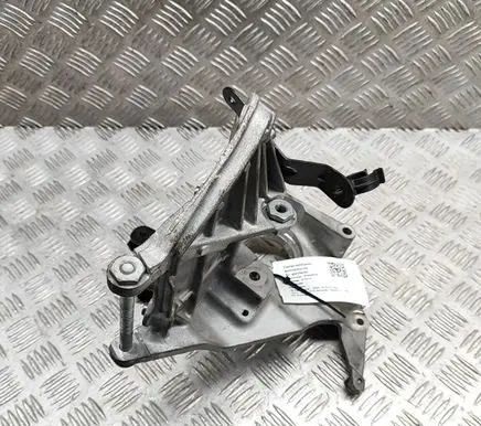 BMW X5 F15 Engine mounting bracket 7633707