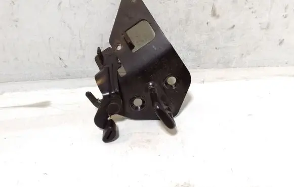 Skoda Octavia Mk2 (1Z) Tailgate/trunk/boot lock/catch/latch 1Z0827511C