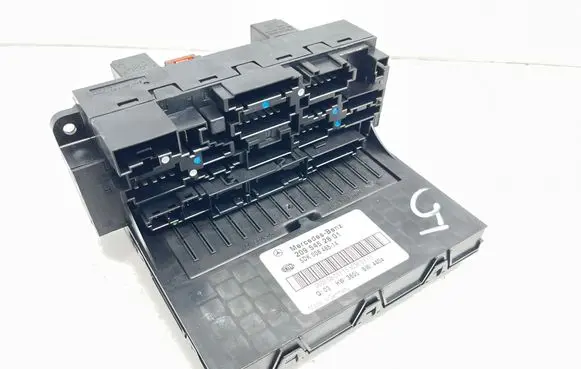 Mercedes-Benz CLK A209 C209 Fuse module 2095452801 5DK00848514