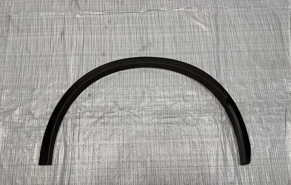 Maserati Grecale Fender trim (molding) 670200586