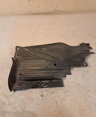 Audi A5 Sportback 8TA Engine splash shield/under tray 8T8825215