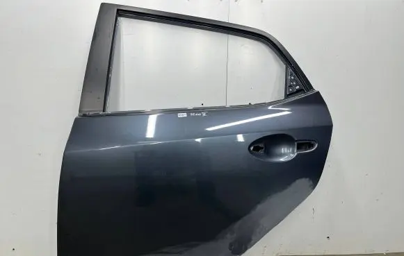 Mazda 2 Rear door D65172041