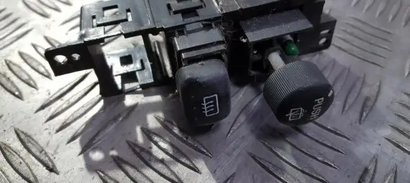 Ford Explorer Windscreen/window heater switch f77b10044c92 f77b-10044c92