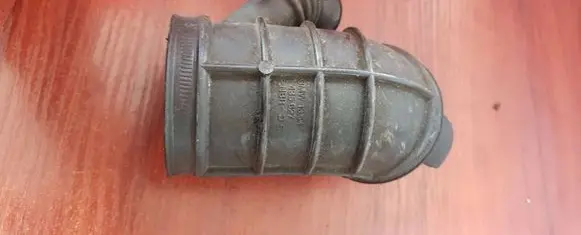 BMW 7 E38 Air intake hose/pipe 1435627