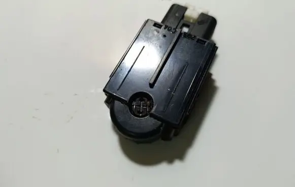 Toyota Yaris Headlight level height control switch