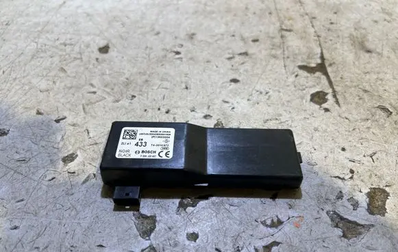 Opel Corsa E Door central lock control unit/module 13503204 F00HJ00487 TA2010972
