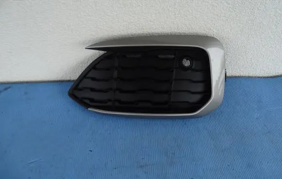 BMW 1 F20 F21 Front bumper lower grill 8060297