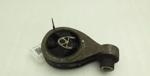 Nissan Qashqai+2 Engine mount bracket 820027722