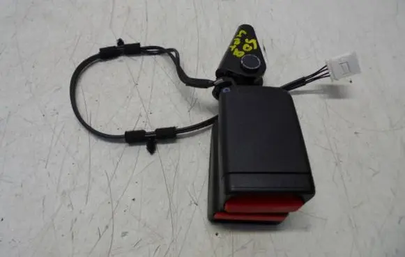 Peugeot 508 Seat belt trim 9683636180