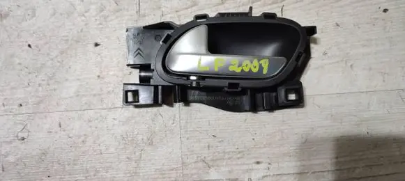 Peugeot 2008 I Front door interior handle 555596