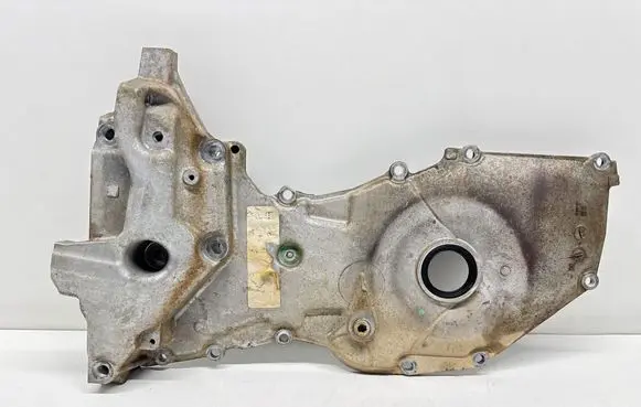 Nissan Juke I F15 Timing chain cover