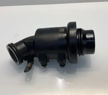 Mercedes-Benz E W212 Intake resonator A6511400087 4011195A 1011195A