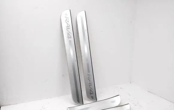 Toyota RAV 4 (XA30) sill trim set (inner) 