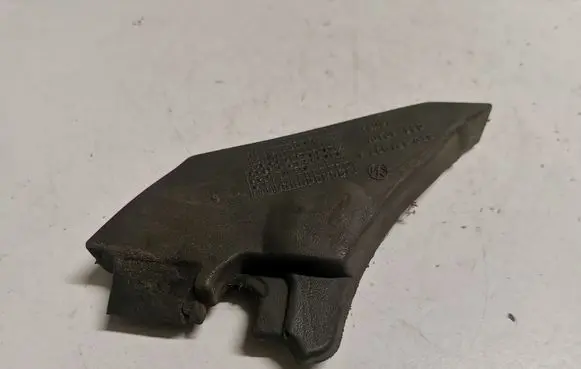 Audi S5 Facelift Fender foam support/seal 8T0821197A
