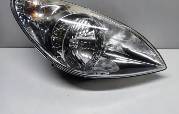 Hyundai i20 (PB PBT) Headlight/headlamp