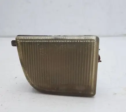 Volkswagen PASSAT B4 Front indicator light
