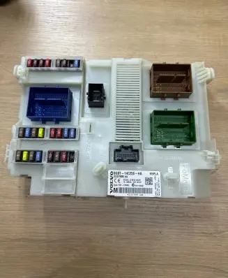 Volvo V60 Fuse module BG9T14C256HA 31327995AA 3659AF01125TP