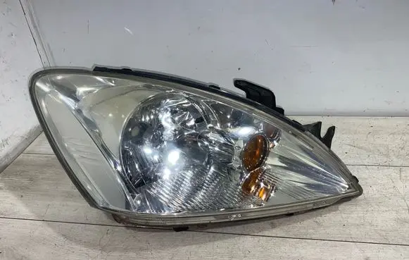 Mitsubishi Lancer Headlight/headlamp P3524
