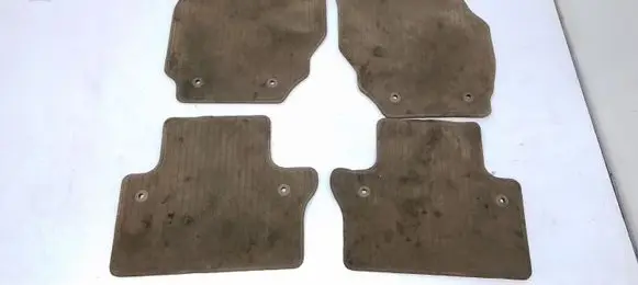 Volvo XC70 Car floor mat set 
