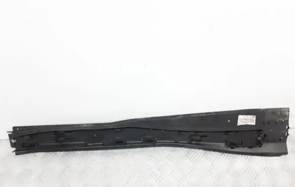 Volvo XC60 Center/middle under tray cover 6G9N9S282DA
